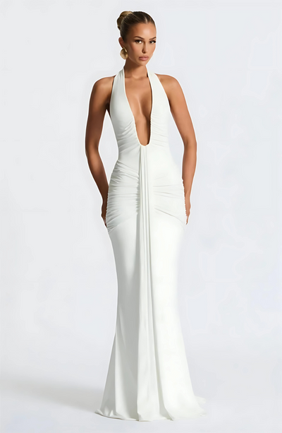 Robe Longue Althéa – Drapé Sculptant & Décolleté Profond