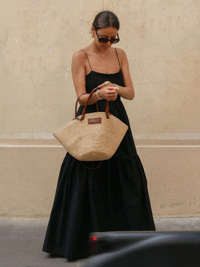 Robe Longue Évasée Dos Nu Élégance Noire