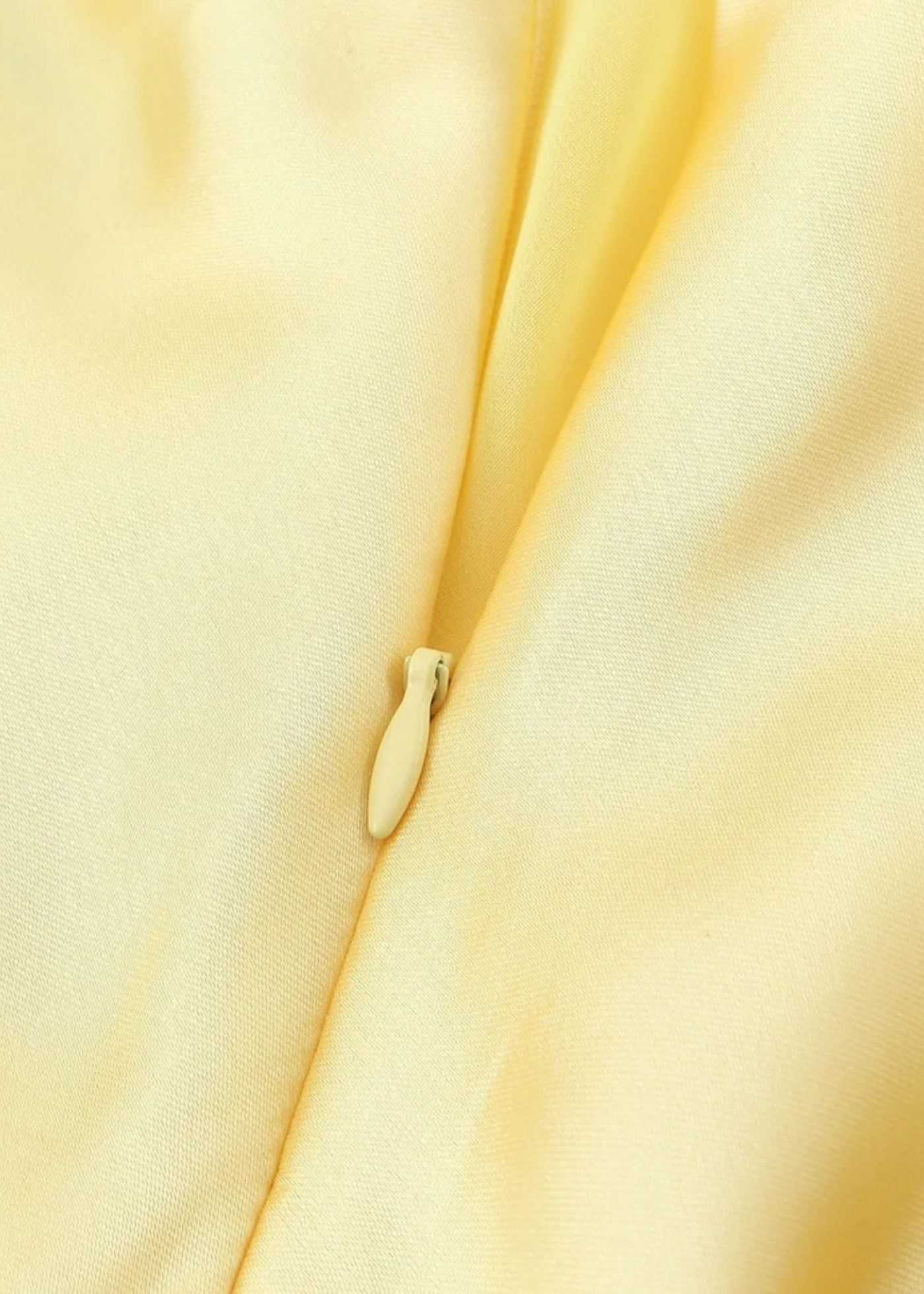 Robe satin longue – bretelles fines