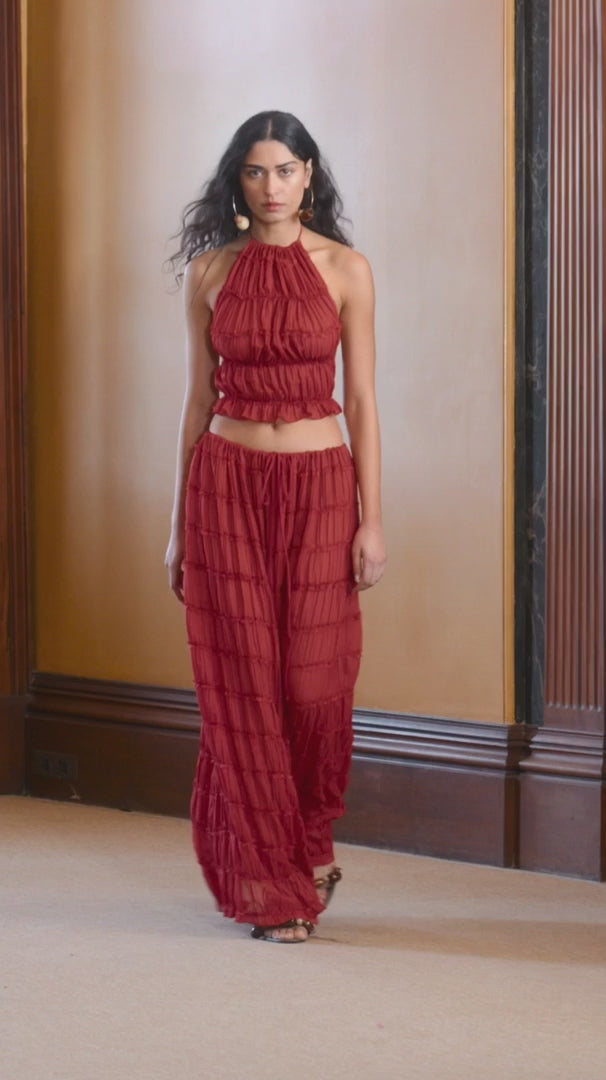 Ensemble Riviera – Silhouette Sculptée & Tulle Aérien - Rouge